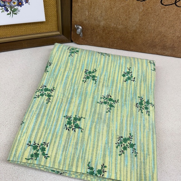 Vintage Fabric - Picture 2 of 5